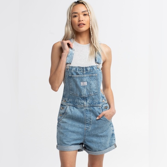 New With Tags -Women's Cute Levi Overalls - Picture 1 of 7